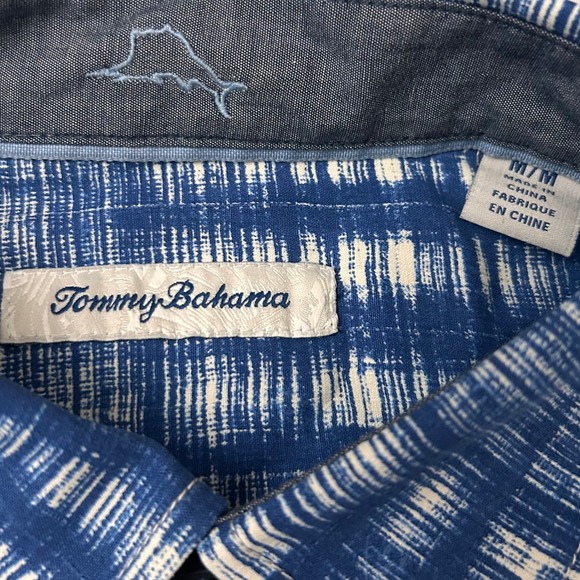 Tommy Bahama Mens M Blue White Pattern Button Down Short Sleeve‎ Casual Shirt - Picture 4 of 6